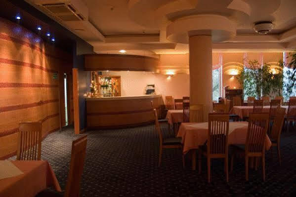 Hotel Naramowice Πόζναν Εστιατόριο φωτογραφία